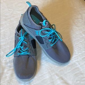 Flash Light Tennis Shoes Size 7